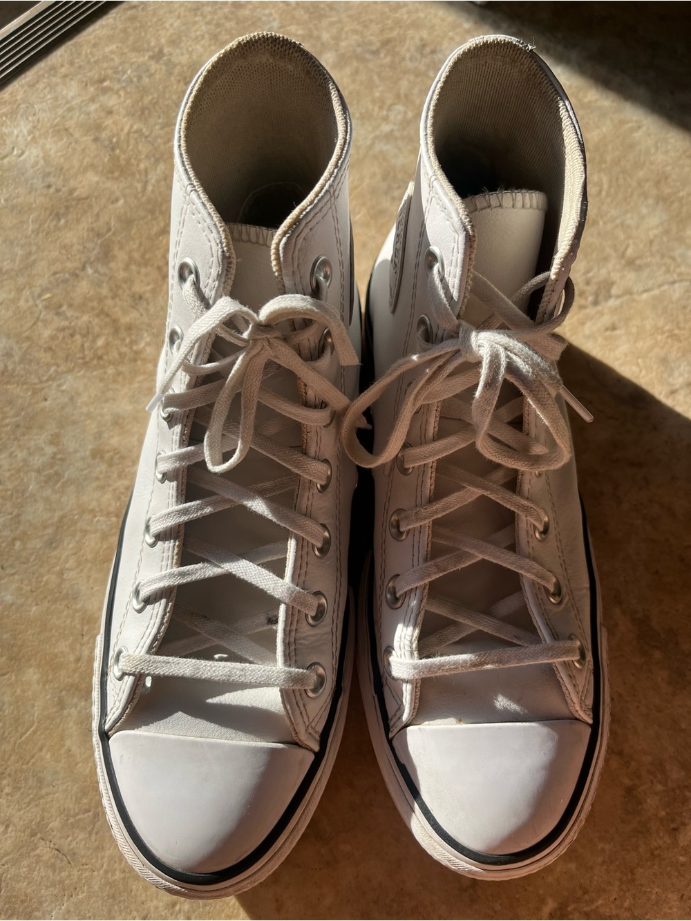 Converse Women’s Chuck Taylor All Star Leather Platform White - Picture 2 of 11
